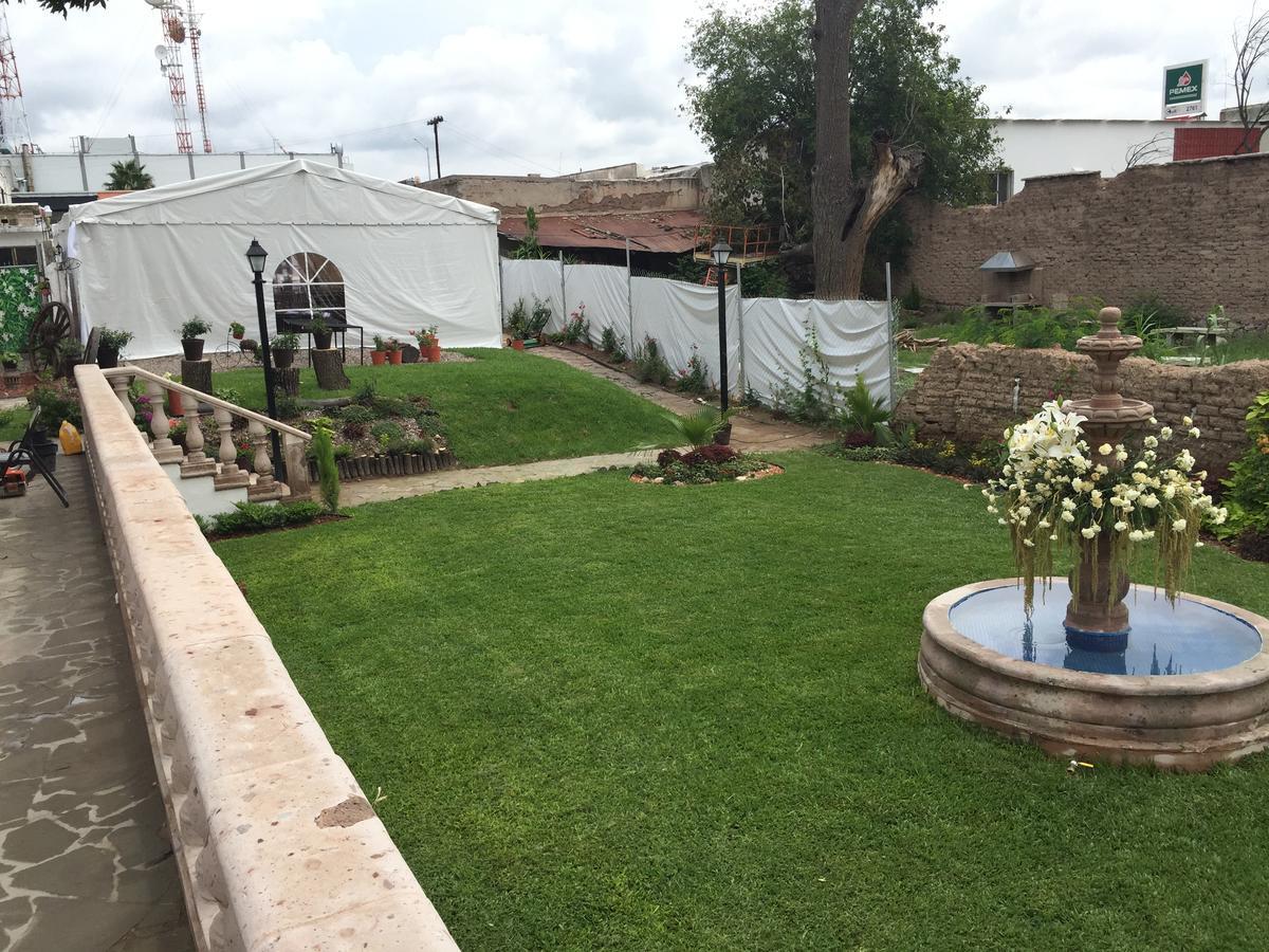 Los Nogales Inn Camargo Bagian luar foto