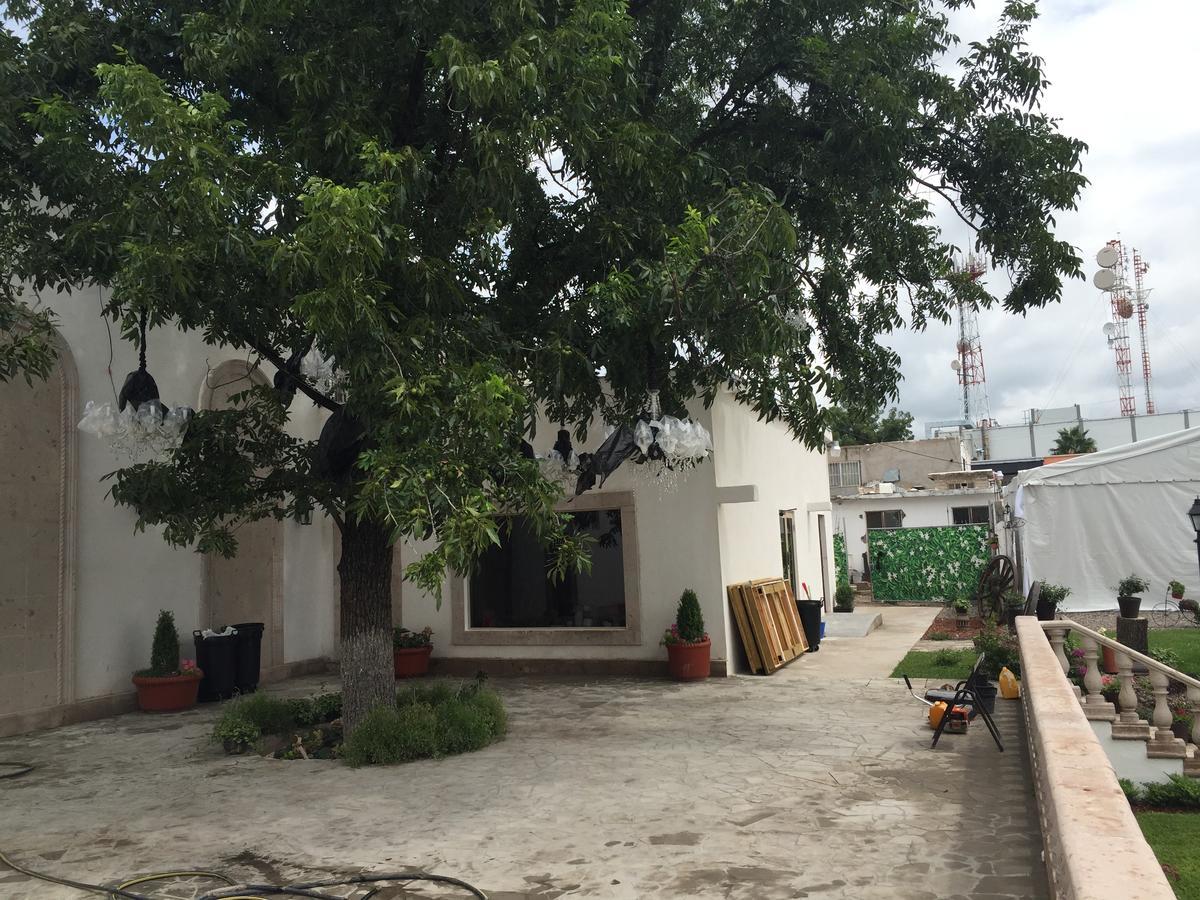 Los Nogales Inn Camargo Bagian luar foto